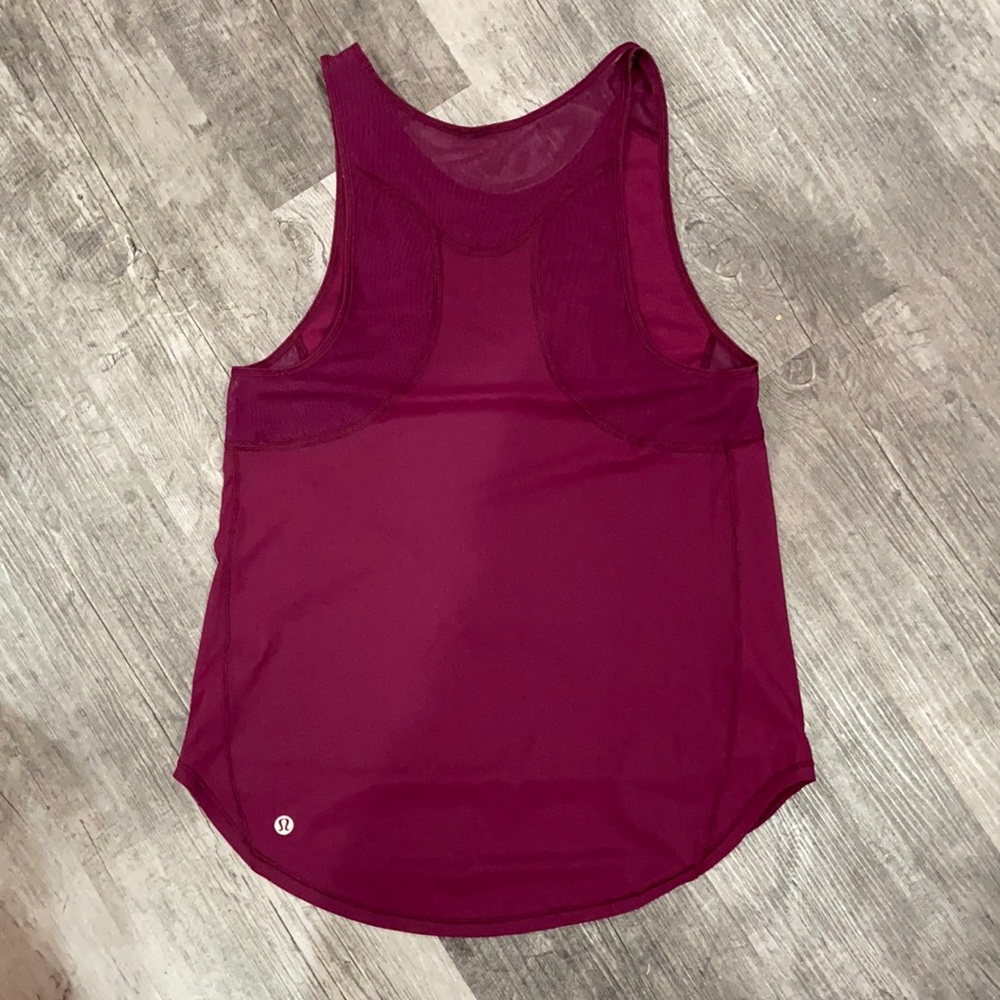 Women’s lululemon top